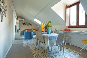 Renovated Penthouse Duomo & Via Torino, Milano